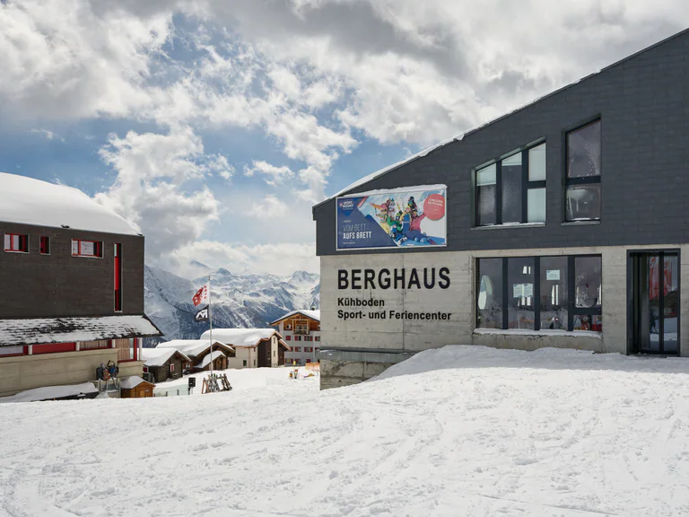 sport resort fiesch berghaus fiescheralp